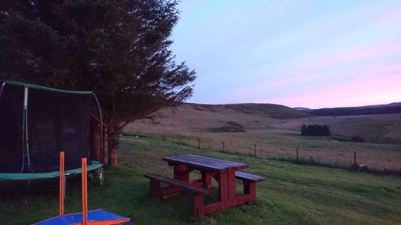 Scotland Paradise Relax Accommodation By Shooting Club Kirriemuir Balintore  Exteriör bild